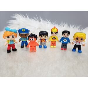 Lot Of 8, 2.5” Ryans World Lego Figures‎ Loose